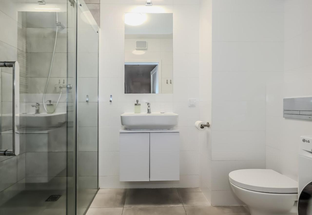 Platinium Dwie Motlawy River View Gdansk Exterior photo